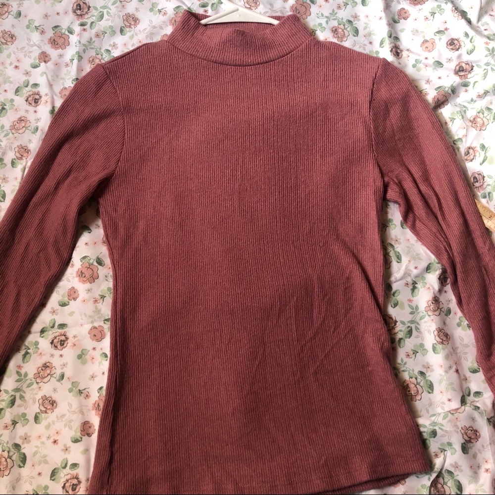 Ribbed Mock Neck Longe Sleeve